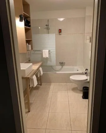 아파트 Am Mit Terrasse