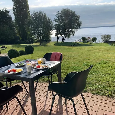 Am Mit Terrasse